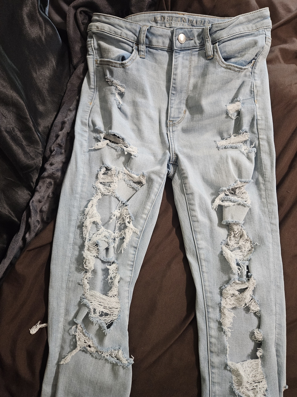 American Eagle Outfitters Light Blue Ripped Skinny Jeans